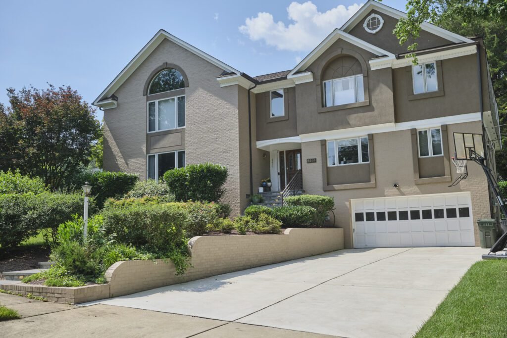 Concrete and paver driveways installation in Fairfax and Springfield